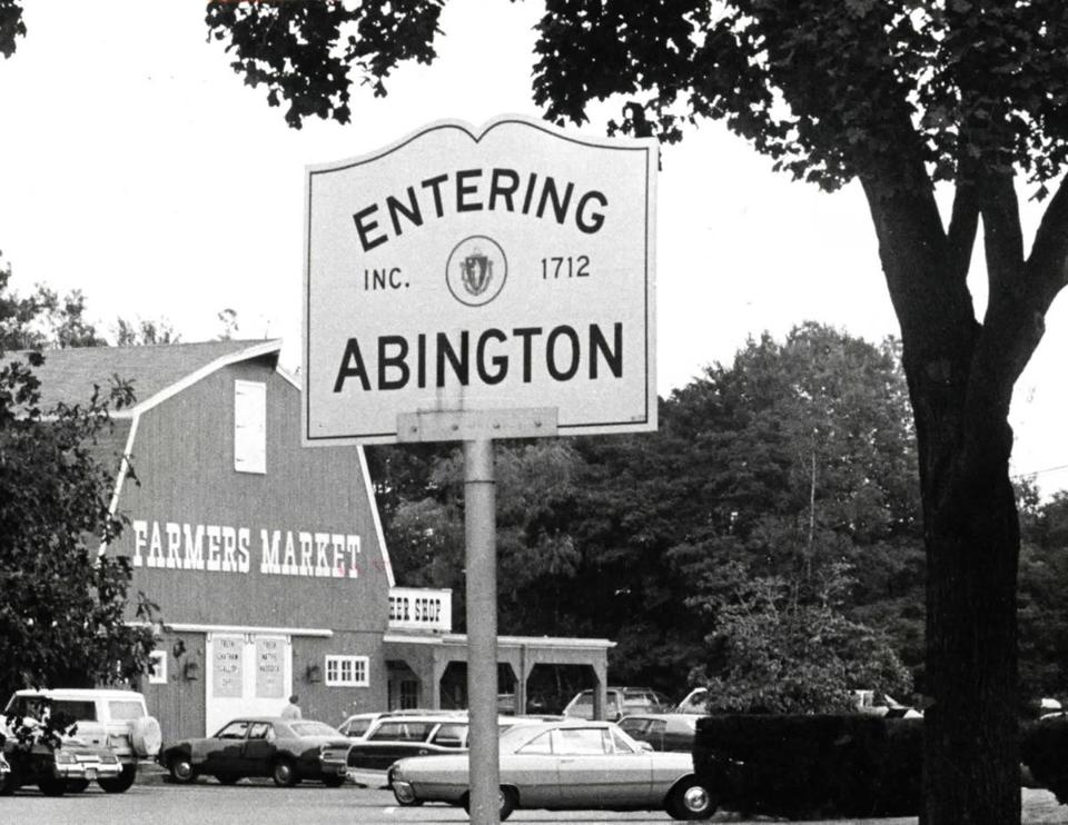 Entering Abington Massachusetts road sign