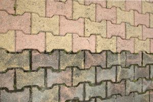Powerwashing before-after on ground bricks
